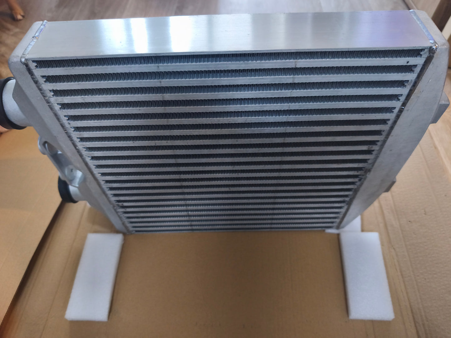Échangeur en façade Cupra renforcé pour Seat Ibiza 6L, Skoda Fabia 6Y et Volkswagen Polo 9N | TDIPARTSPERF